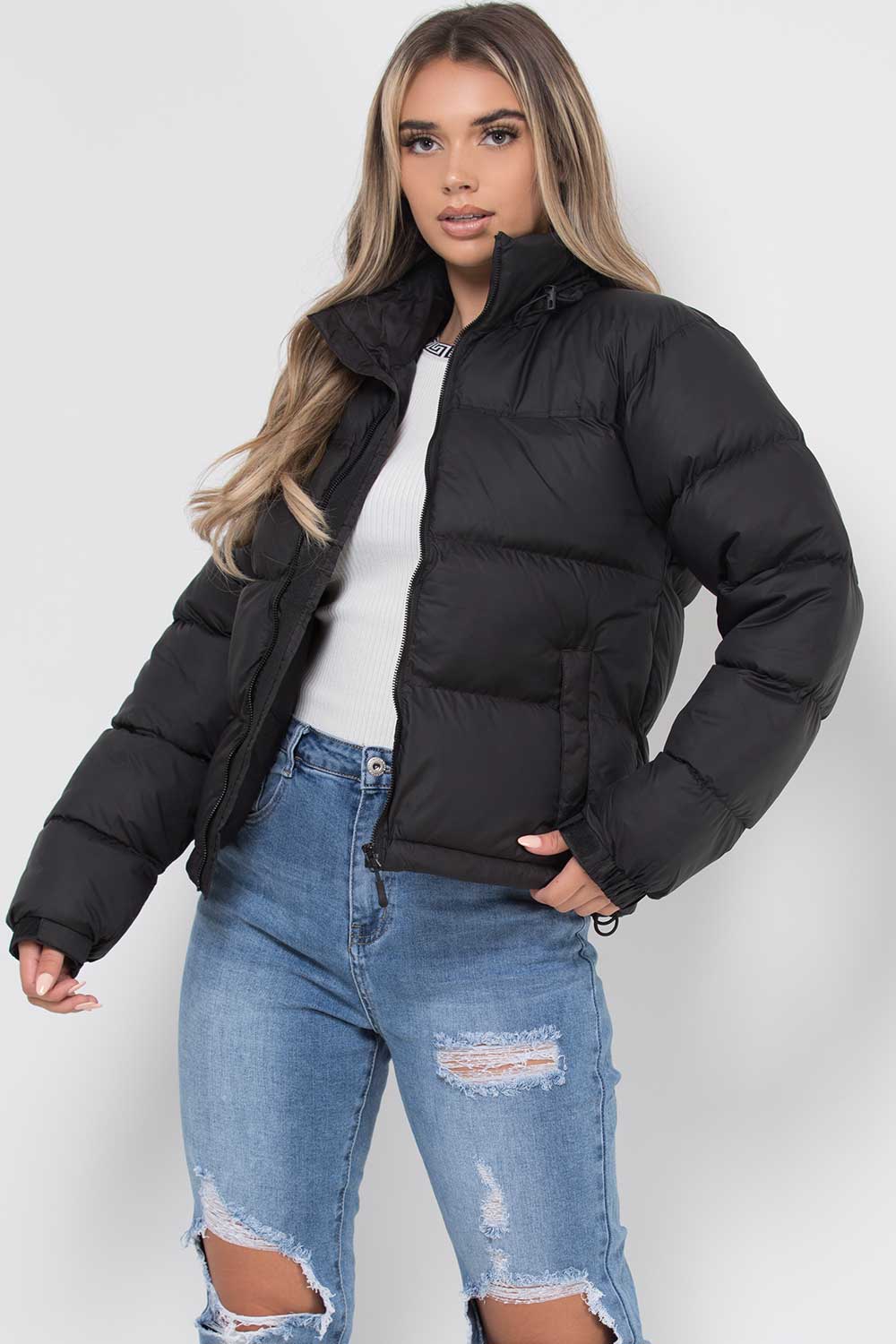 Quilted Women's Jacket with Hood and Zipper - Long Puffer Winter Jacket, Warm and Windproof for Women, Black | Sansoti