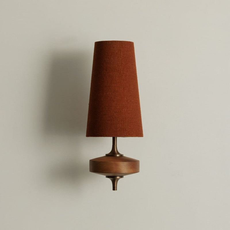 Vintage Wandlamp met Houten Arm en Stoffen Kap – Antiek Messing of Walnoot – E12/E14 Fitting | Sansoti