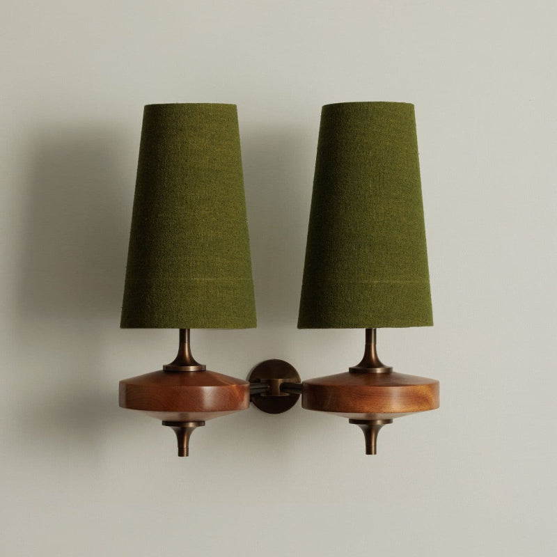 Vintage Wandlamp met Houten Arm en Stoffen Kap – Antiek Messing of Walnoot – E12/E14 Fitting | Sansoti
