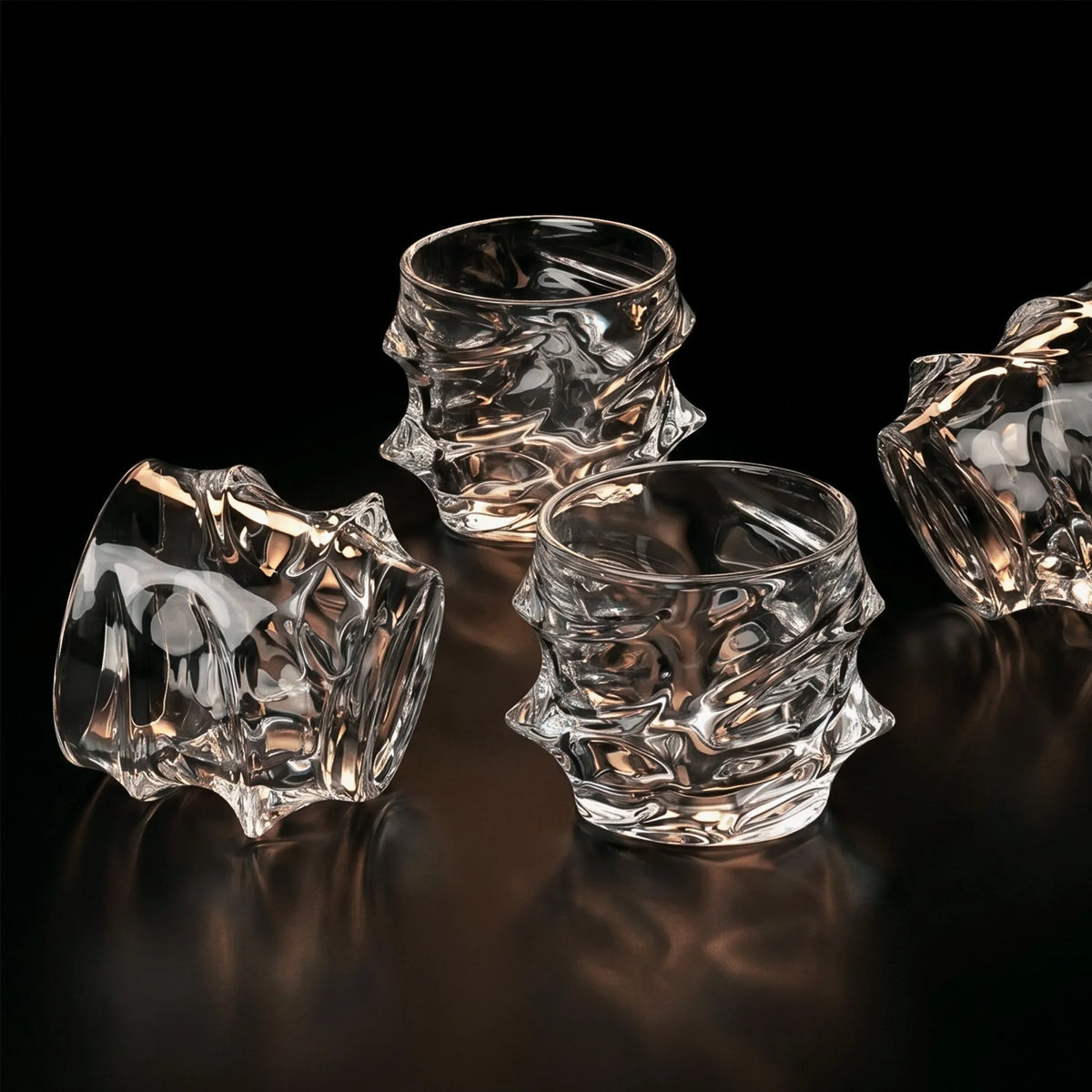 Japans Kristallen Whiskeyglas met Golfstructuur voor Optimale Grip Smaakbeleving en Stijlvol Serveren | Sansoti