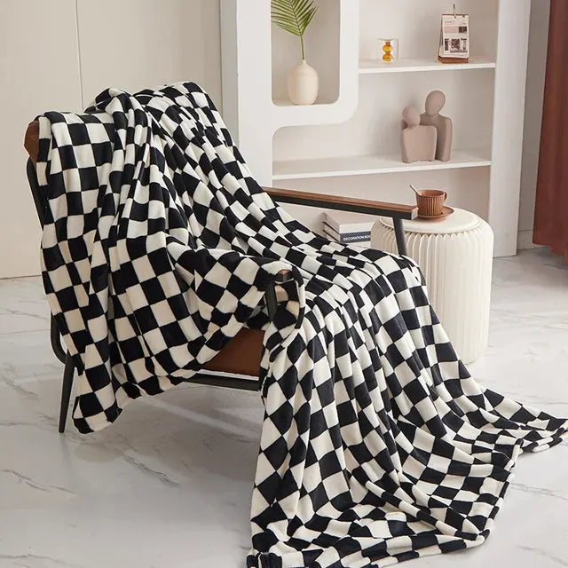 Karierte Decke aus weichem, warmem Polyester-Jacquard für Wohnbereich und Schlafzimmer, dekoratives modernes skandinavisches Design | Sansoti