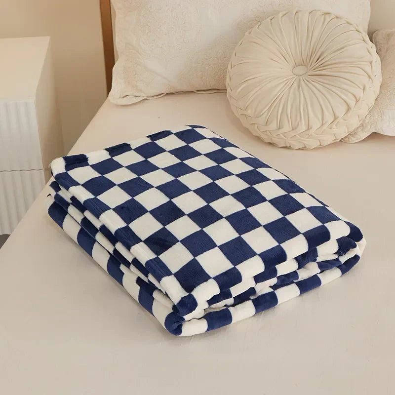 Karierte Decke aus weichem, warmem Polyester-Jacquard für Wohnbereich und Schlafzimmer, dekoratives modernes skandinavisches Design | Sansoti