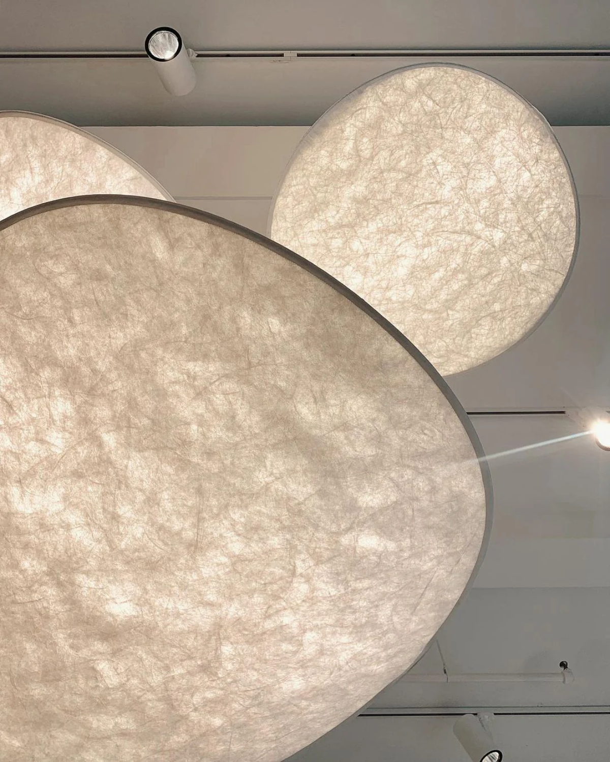 Restfield - Suspension Japandi Blanche pour Chambre et Salon – Éclairage d’Ambiance Moderne E27