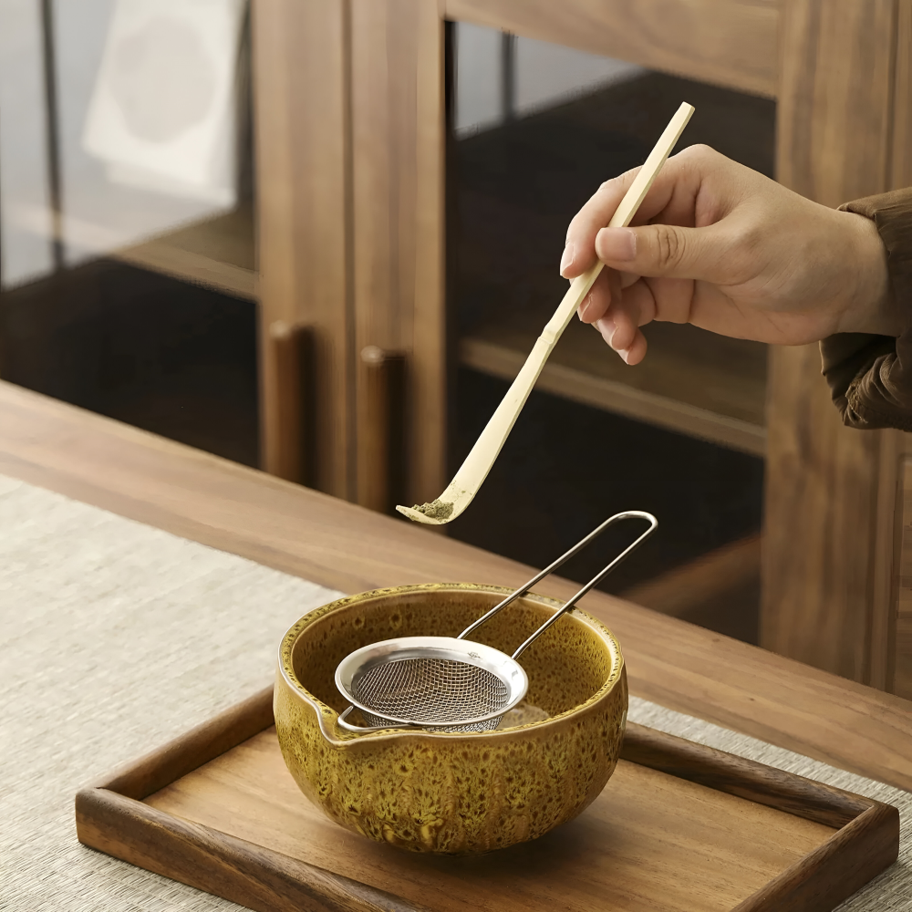 Japanisches Matcha-Tee-Set, 5-teilig, aus Keramik und Bambus, Chawan, Chasen, Chashaku und Sieb, traditionelles Zeremonie-Ritual | Sansoti