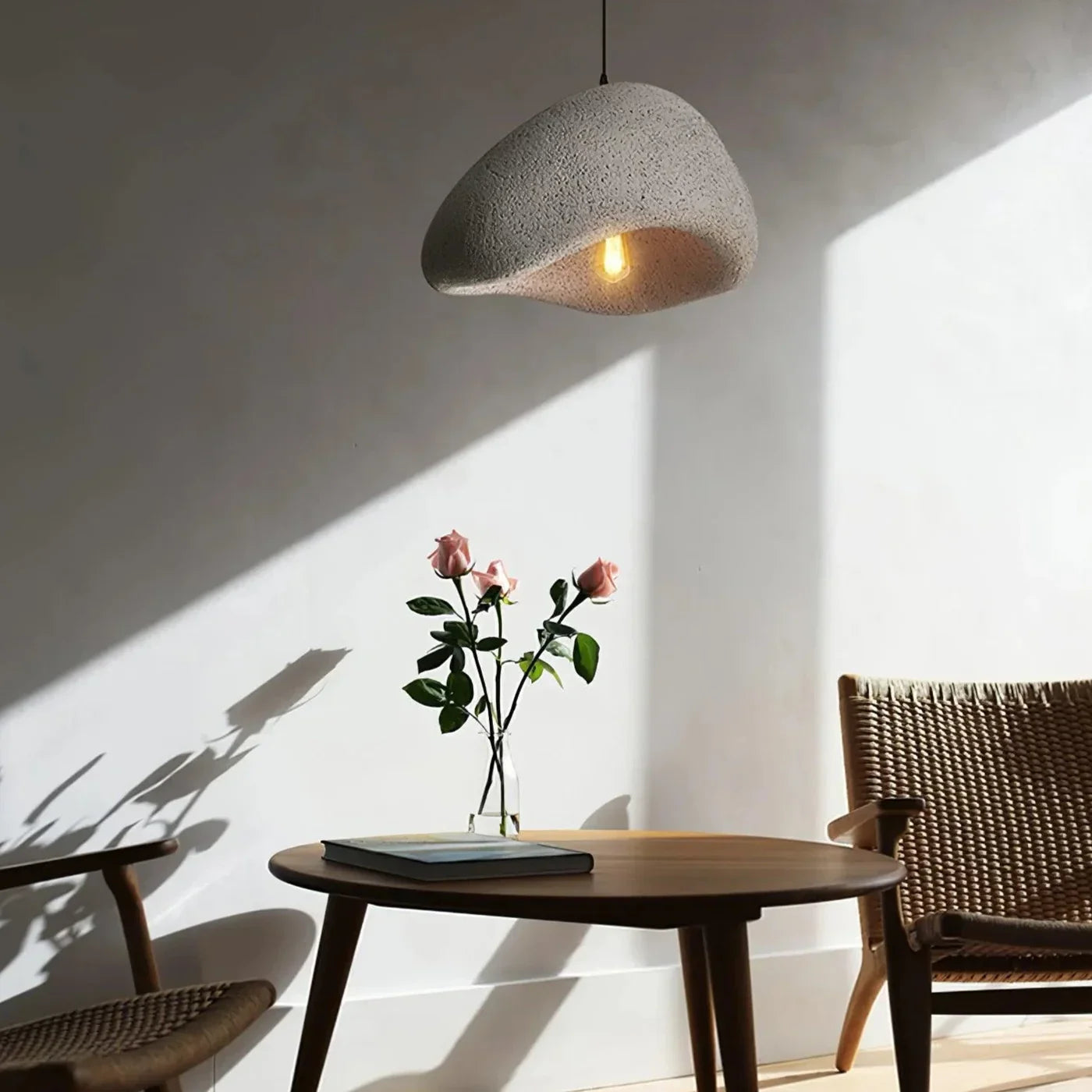 Minimalistische Hanglamp met Natuurlijke Textuur en Warm Sfeerlicht voor Eetkamer en Woonkamer | Sansoti