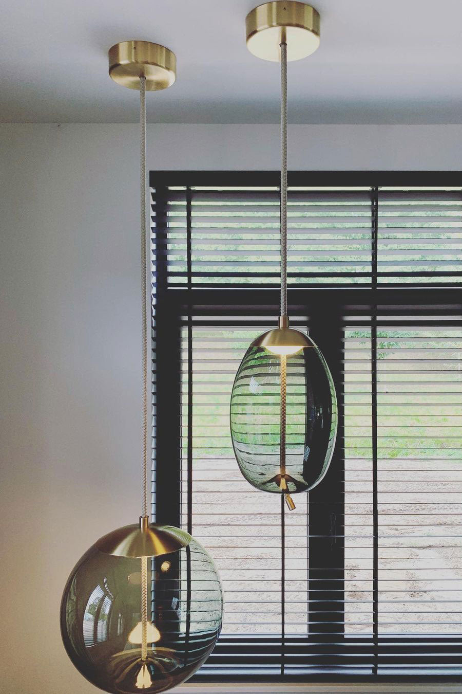 Handgeblazen Glazen Hanglamp Modern Design – Glas en Metaal – Instelbare Kabel 150cm – Geïntegreerde LED – 4 Modellen & Kleuropties | Sansoti