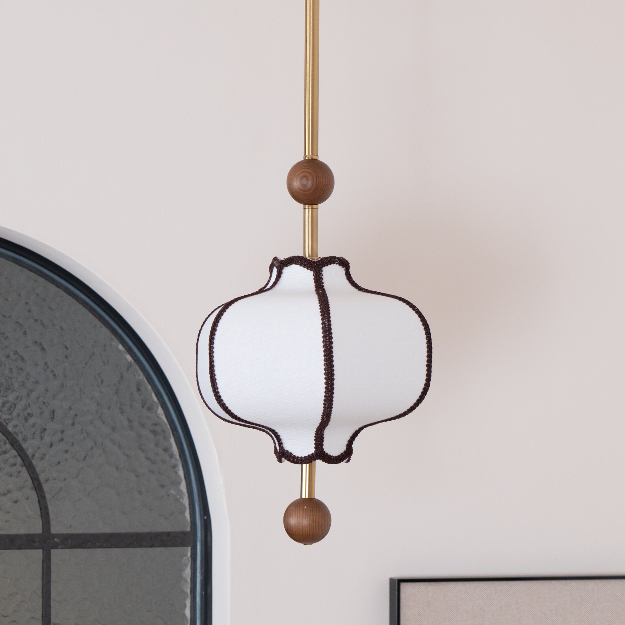 Stoffen Hanglamp met Lantaarnvorm – Walnoot of Goud Frame – 25 tot 50 cm – Scandinavisch Design Plafondlamp | Sansoti