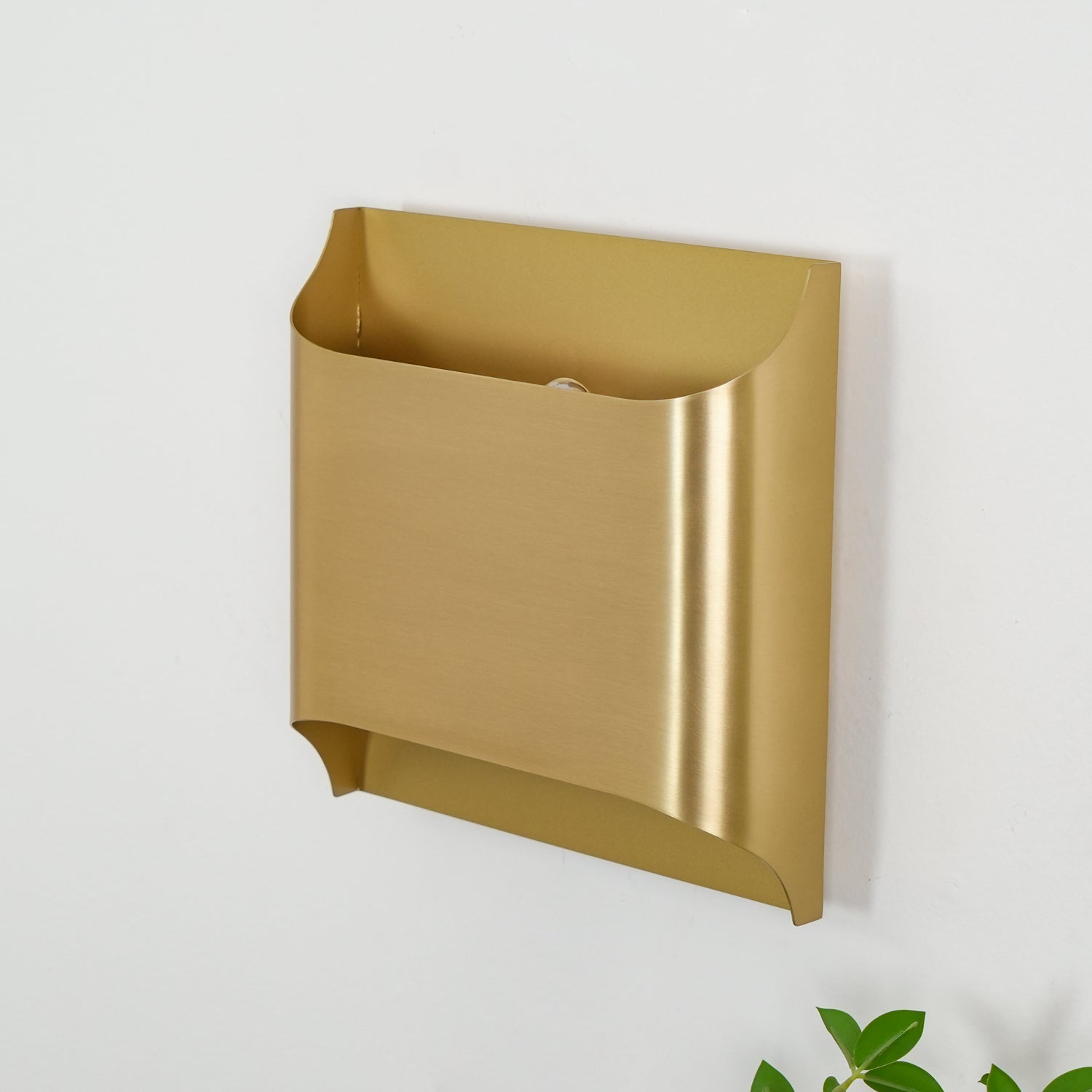 Messing Wandlamp Bolvorm met E14/G9 Fitting – Handgemaakte Retro Wandverlichting met Olielak Afwerking | Sansoti