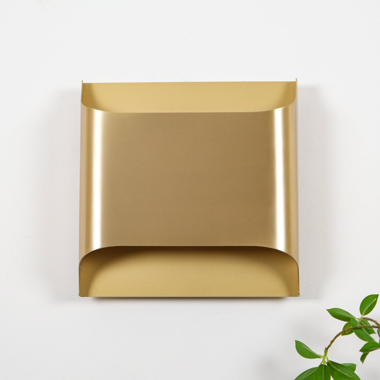 Messing Wandlamp Bolvorm met E14/G9 Fitting – Handgemaakte Retro Wandverlichting met Olielak Afwerking | Sansoti