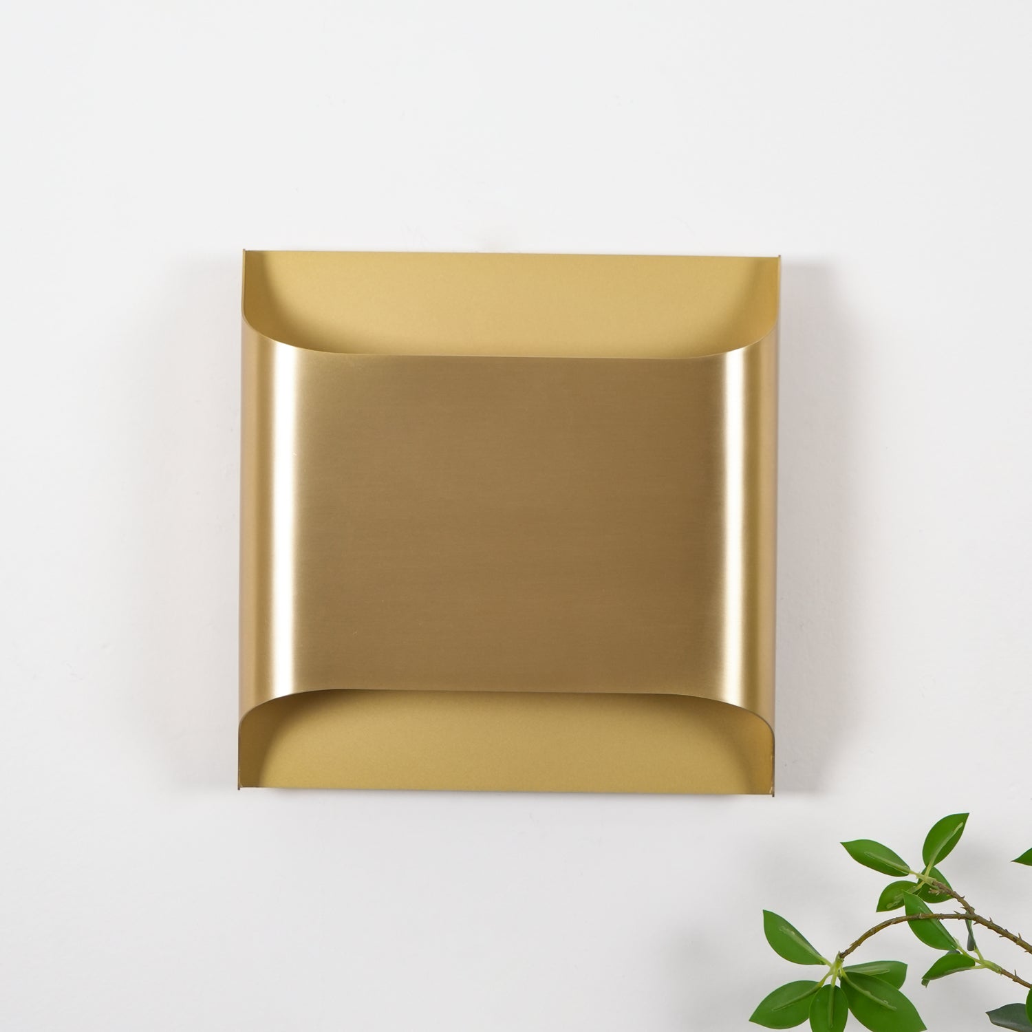Messing Wandlamp Bolvorm met E14/G9 Fitting – Handgemaakte Retro Wandverlichting met Olielak Afwerking | Sansoti
