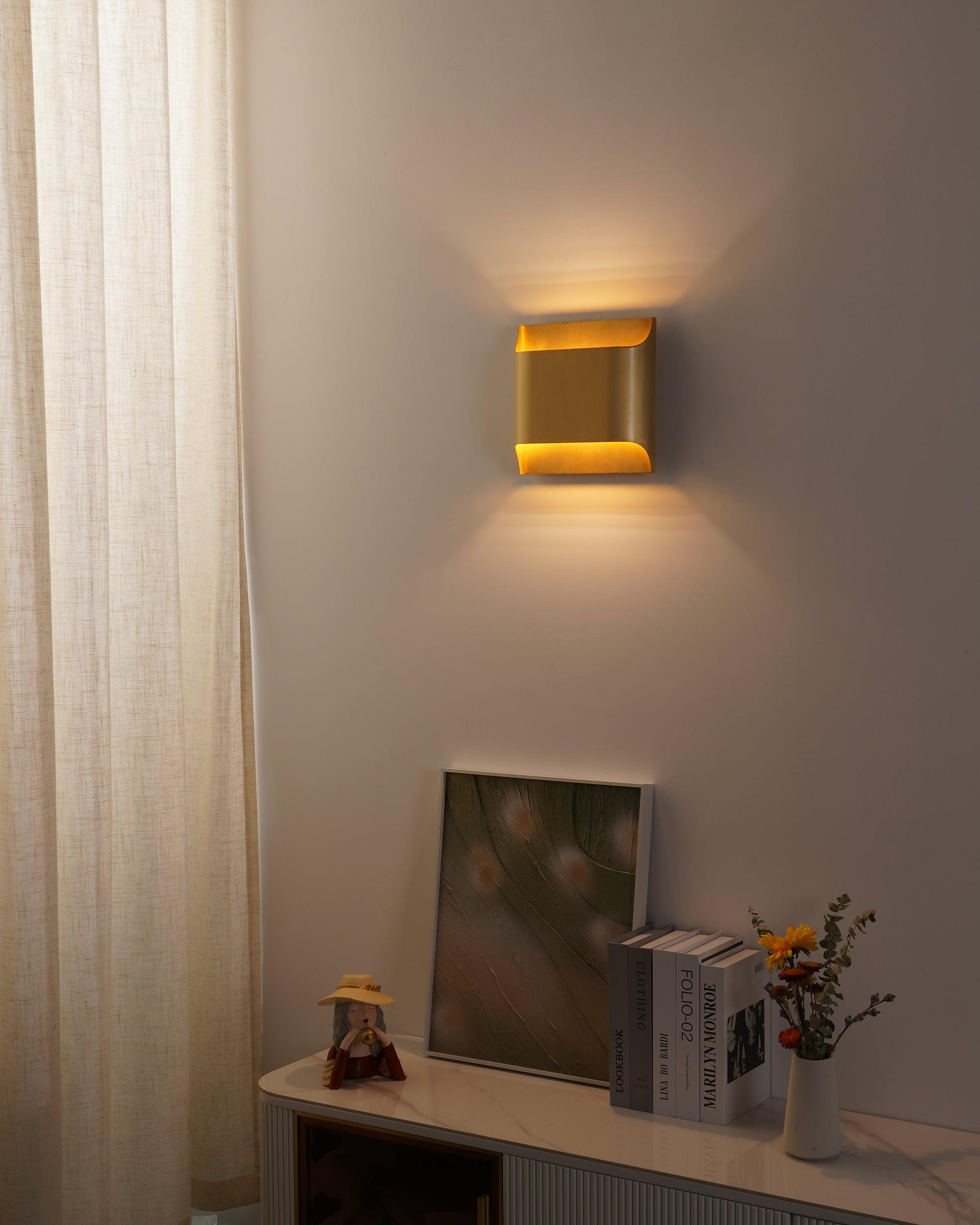 Messing Wandlamp Bolvorm met E14/G9 Fitting – Handgemaakte Retro Wandverlichting met Olielak Afwerking | Sansoti
