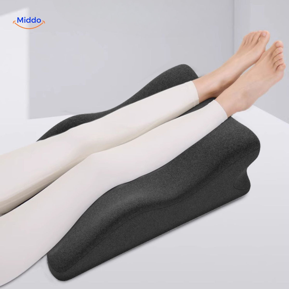 Coussin de soutien pour jambes et pieds 60x36x24cm en polyester - Grossesse, repos, confort, décompression, détente | Sansoti