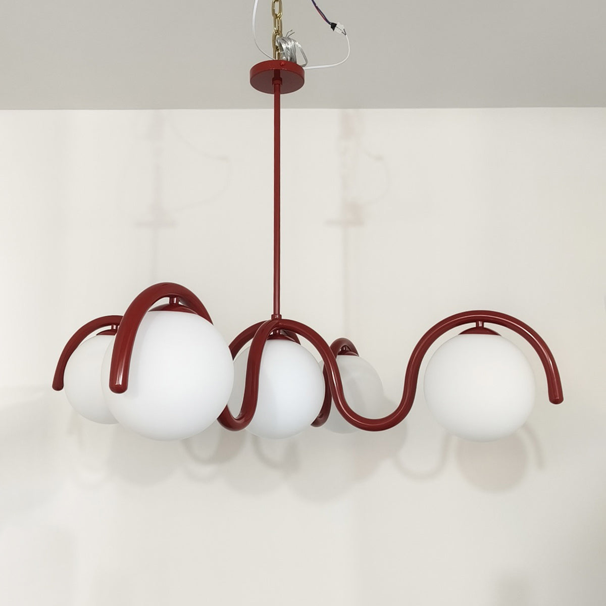 Moderne Kroonluchter met Messing en Glas – Artistieke Verlichting voor Eetkamer en Woonkamer | Sansoti