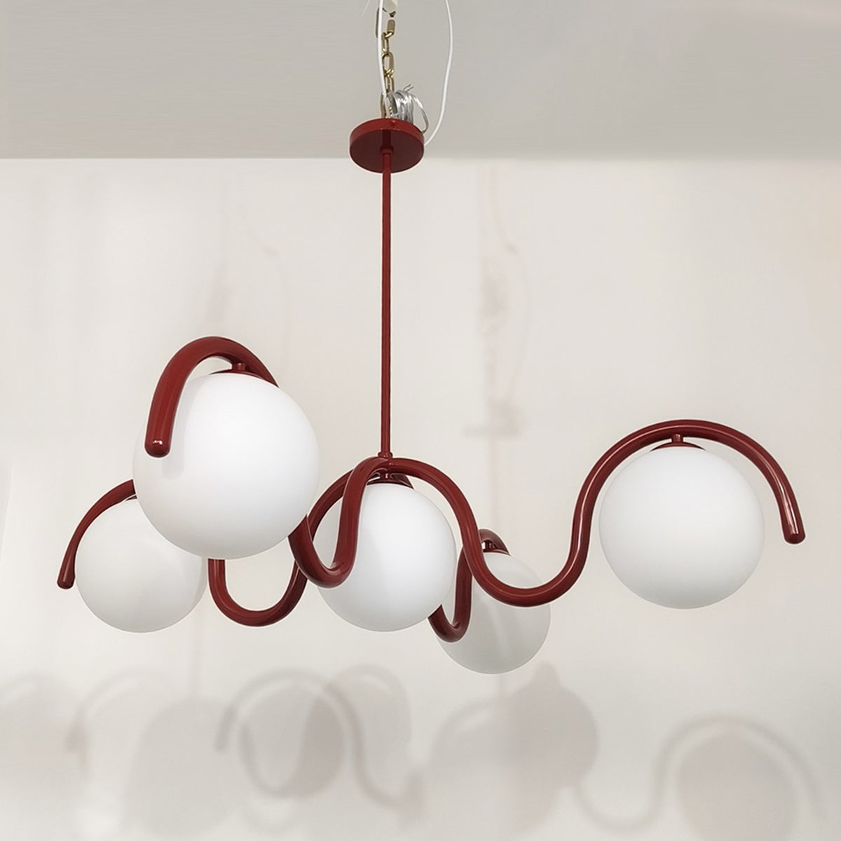 Moderne Kroonluchter met Messing en Glas – Artistieke Verlichting voor Eetkamer en Woonkamer | Sansoti