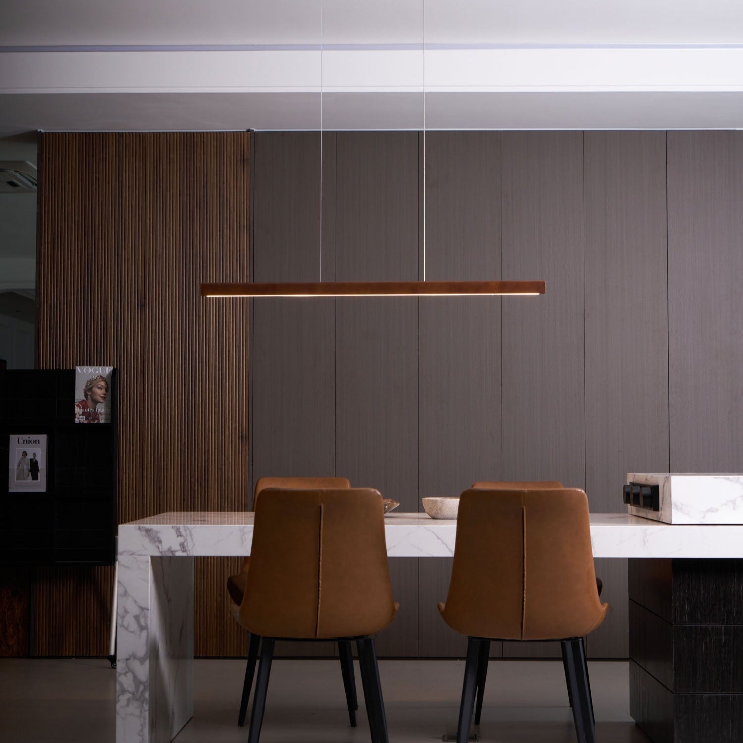 LED Hängelampe Holz Linear Warmes Licht Esstisch Kochinsel Minimalistisch Japandi Design Verstellbares Kabel Balkenlampe | Restfield