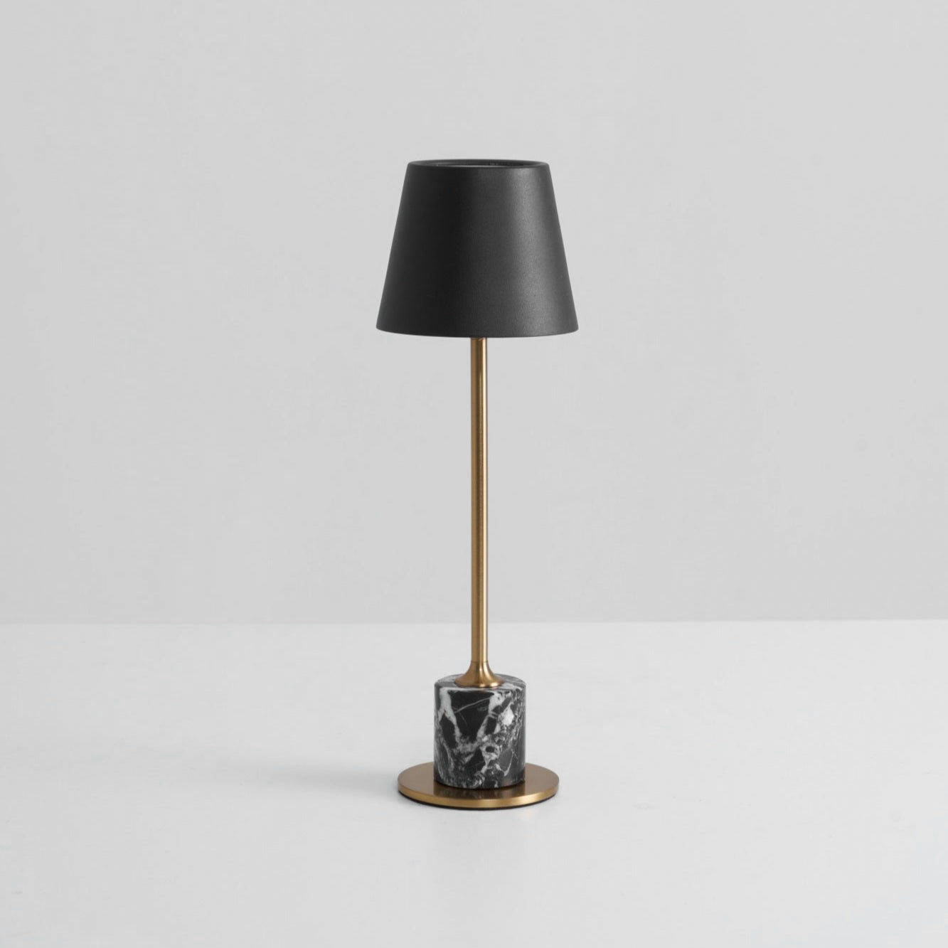 Draagbare Mini Tafellamp op Batterij met Marmeren Voet Ø10cm | Sansoti