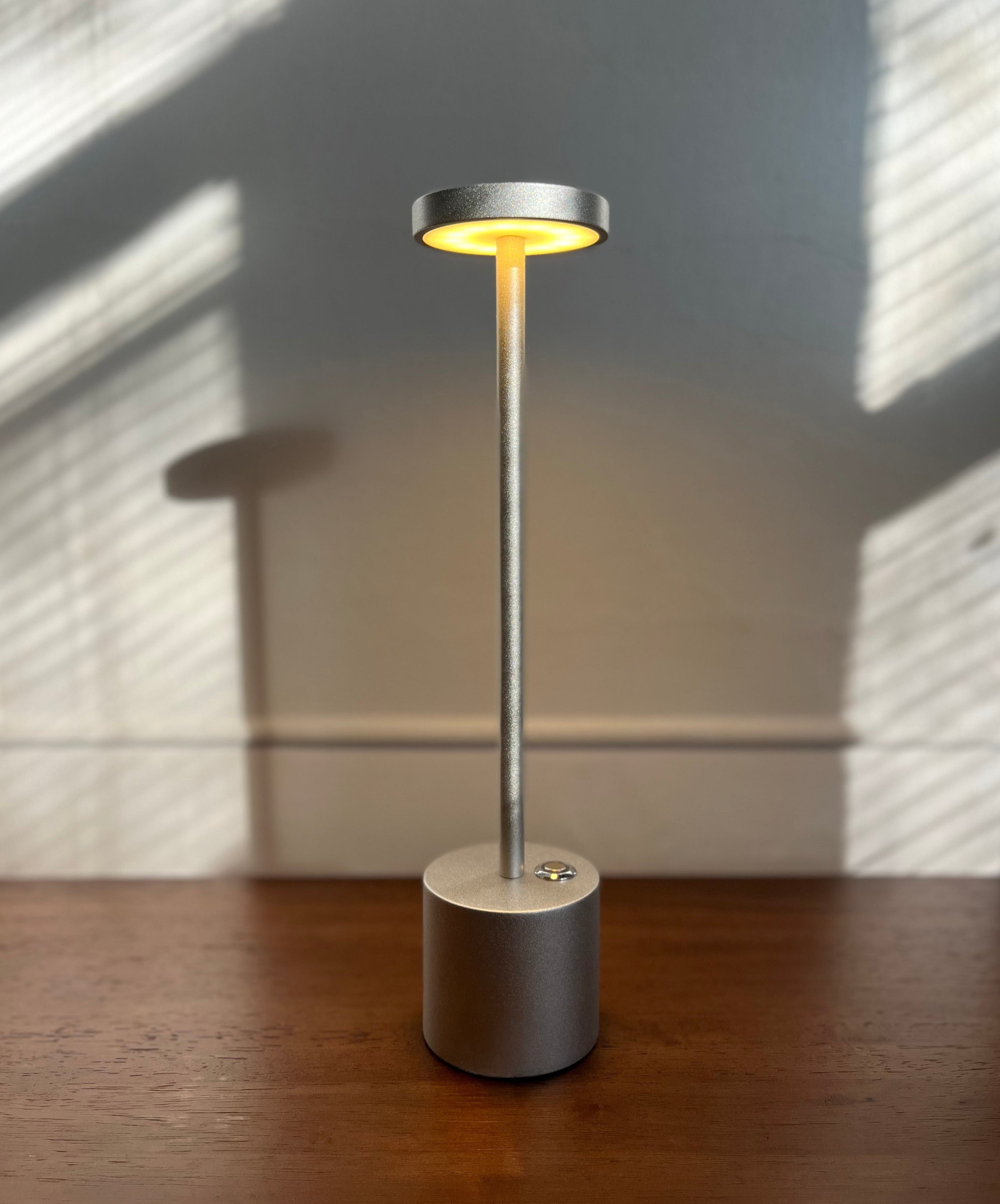 Lampe de table sans fil rechargeable LED aluminium dimmable IP54 extérieur intérieur terrasse | Restfield