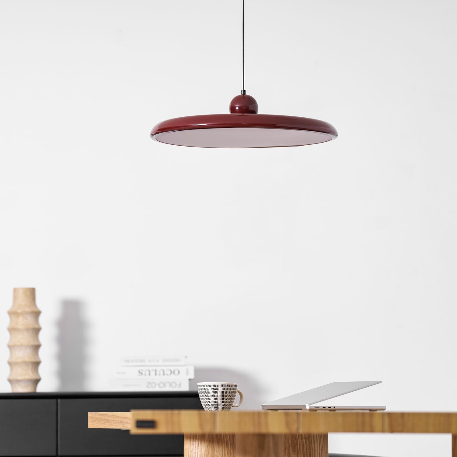 Ronde LED Hanglamp Lola – Minimalistisch Metaal & Acryl Disk Design – Dimbaar – Ø30/40/50cm – 3 Kleurtemperaturen – 150cm Verstelbare Kabel | Sansoti