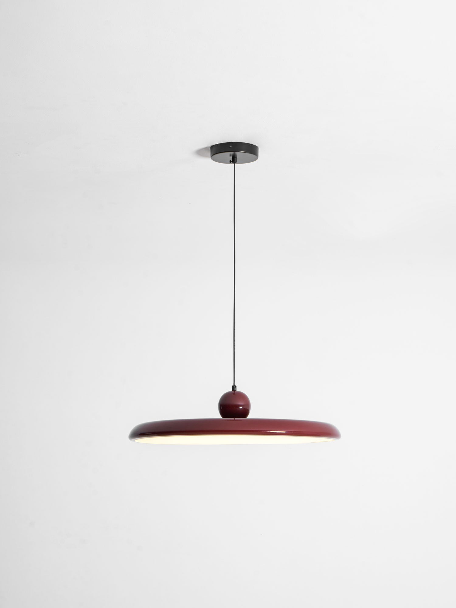 Ronde LED Hanglamp Lola – Minimalistisch Metaal & Acryl Disk Design – Dimbaar – Ø30/40/50cm – 3 Kleurtemperaturen – 150cm Verstelbare Kabel | Sansoti