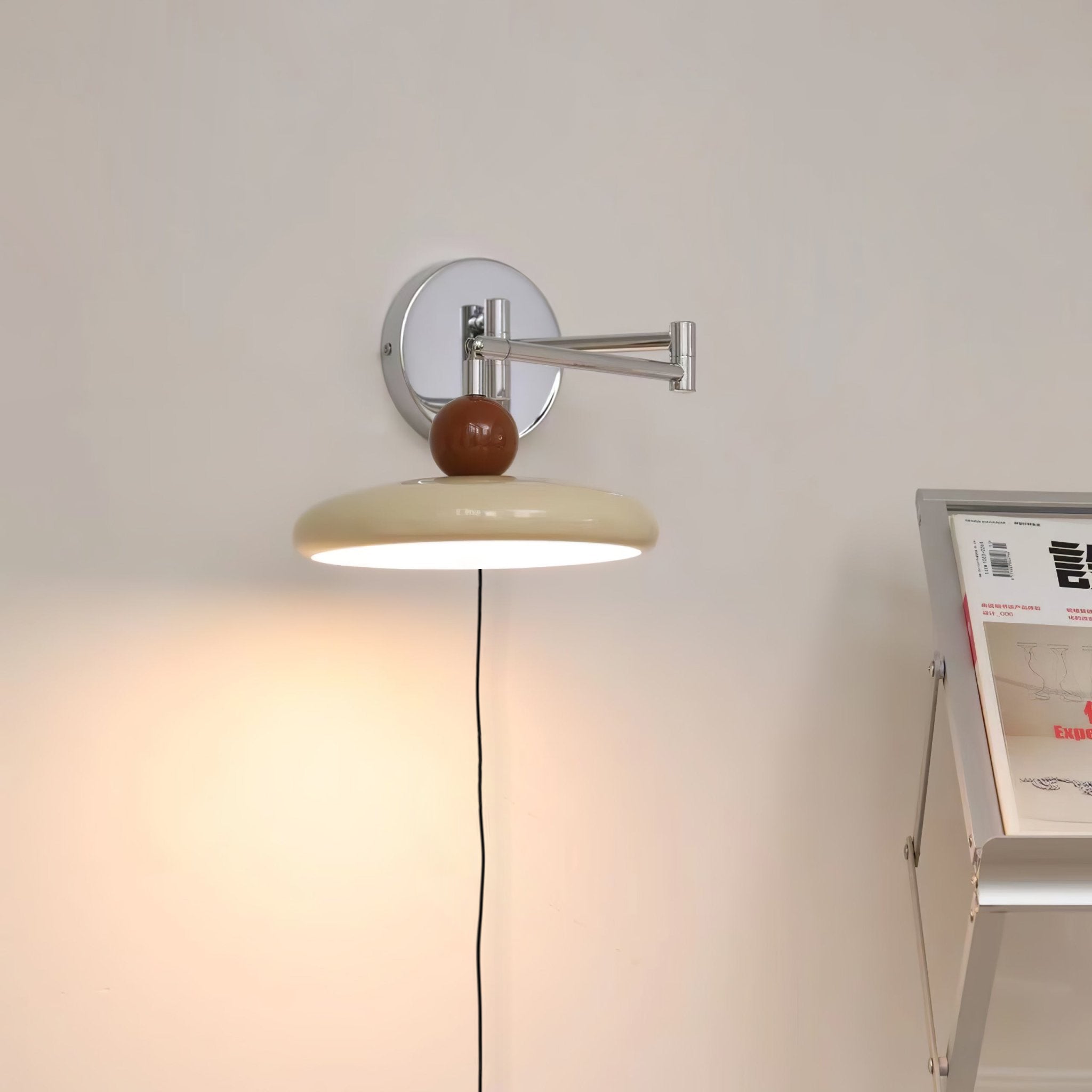 Ronde Plug-in Wandlamp – Scandinavisch Design met Geïntegreerde LED en 3 Kleurtemperaturen | Sansoti