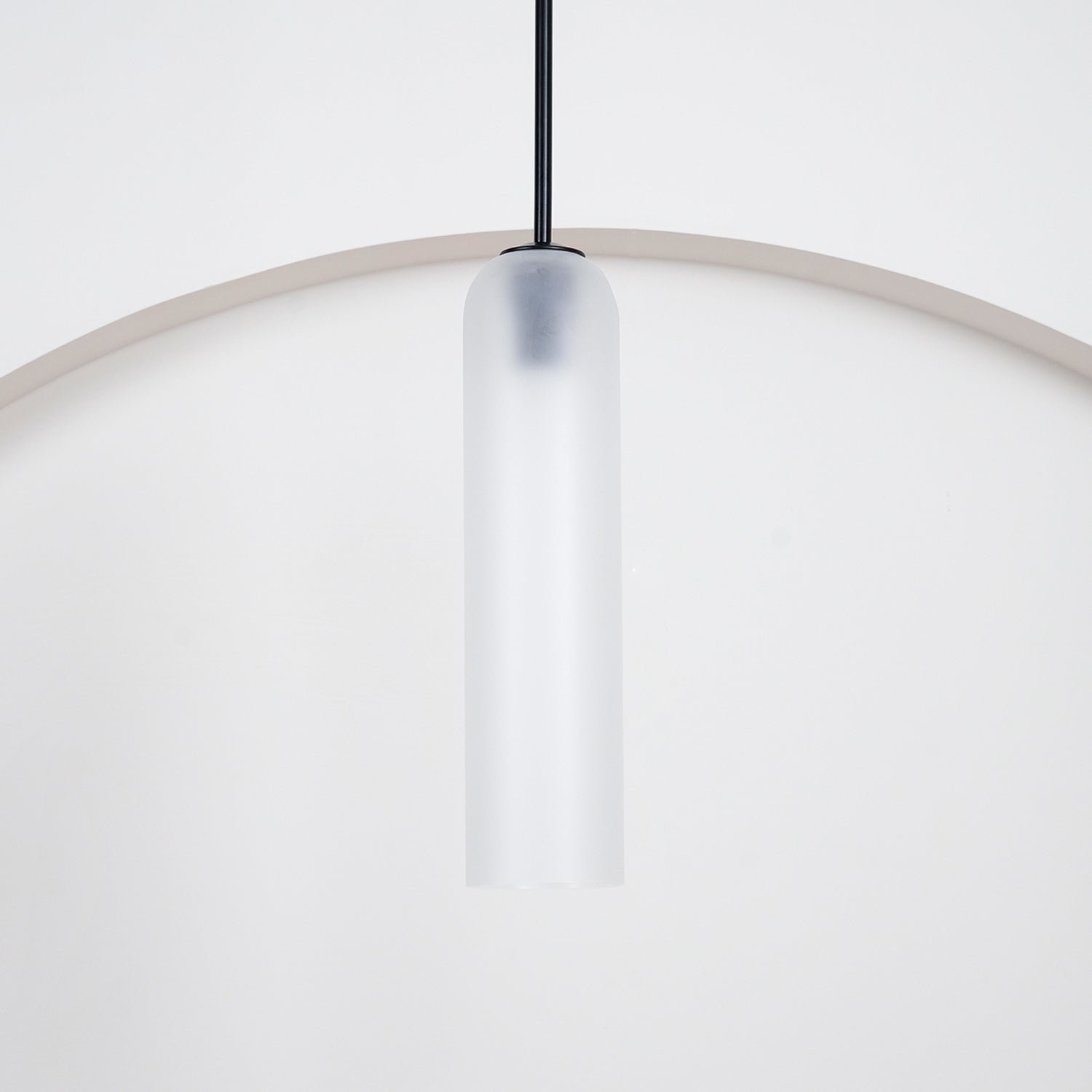 Glazen Hanglamp met Lange Buis – Mondgeblazen Glas Zwart of Goud Finish 10cm Diameter | Sansoti