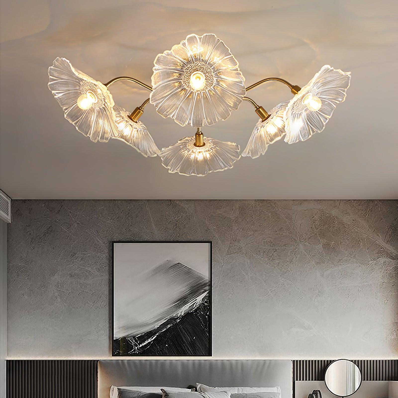 Glazen Plafondlamp met Bladmotief – 3, 5 of 6 Lichtpunten – Gouden Armatuur met Helder of Roze Matglas | Sansoti