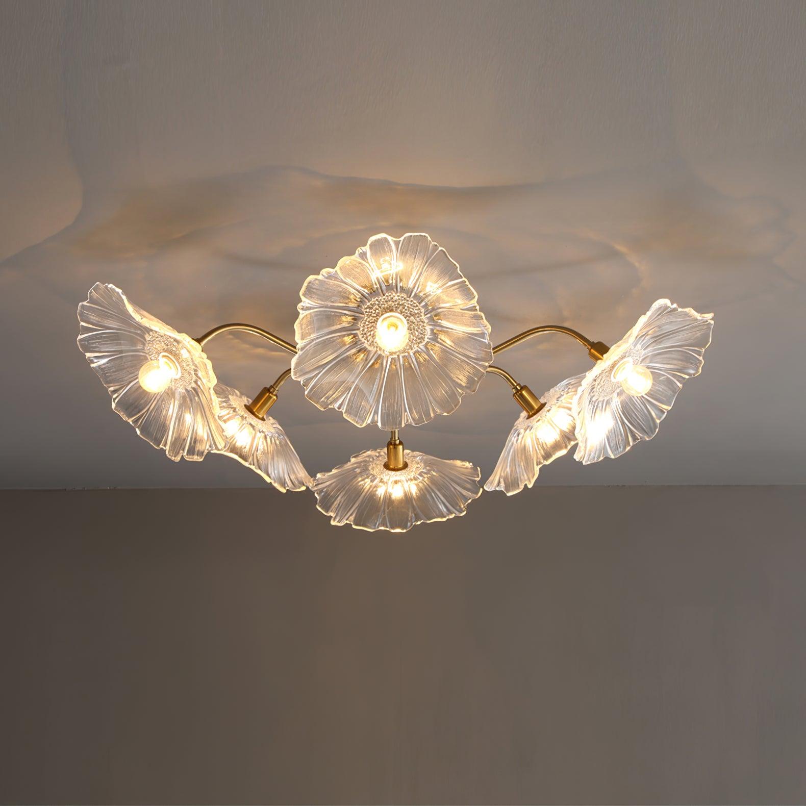 Glazen Plafondlamp met Bladmotief – 3, 5 of 6 Lichtpunten – Gouden Armatuur met Helder of Roze Matglas | Sansoti