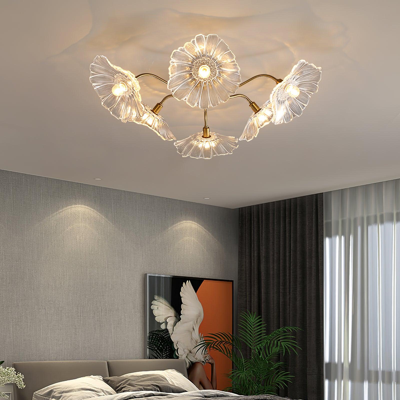 Glazen Plafondlamp met Bladmotief – 3, 5 of 6 Lichtpunten – Gouden Armatuur met Helder of Roze Matglas | Sansoti