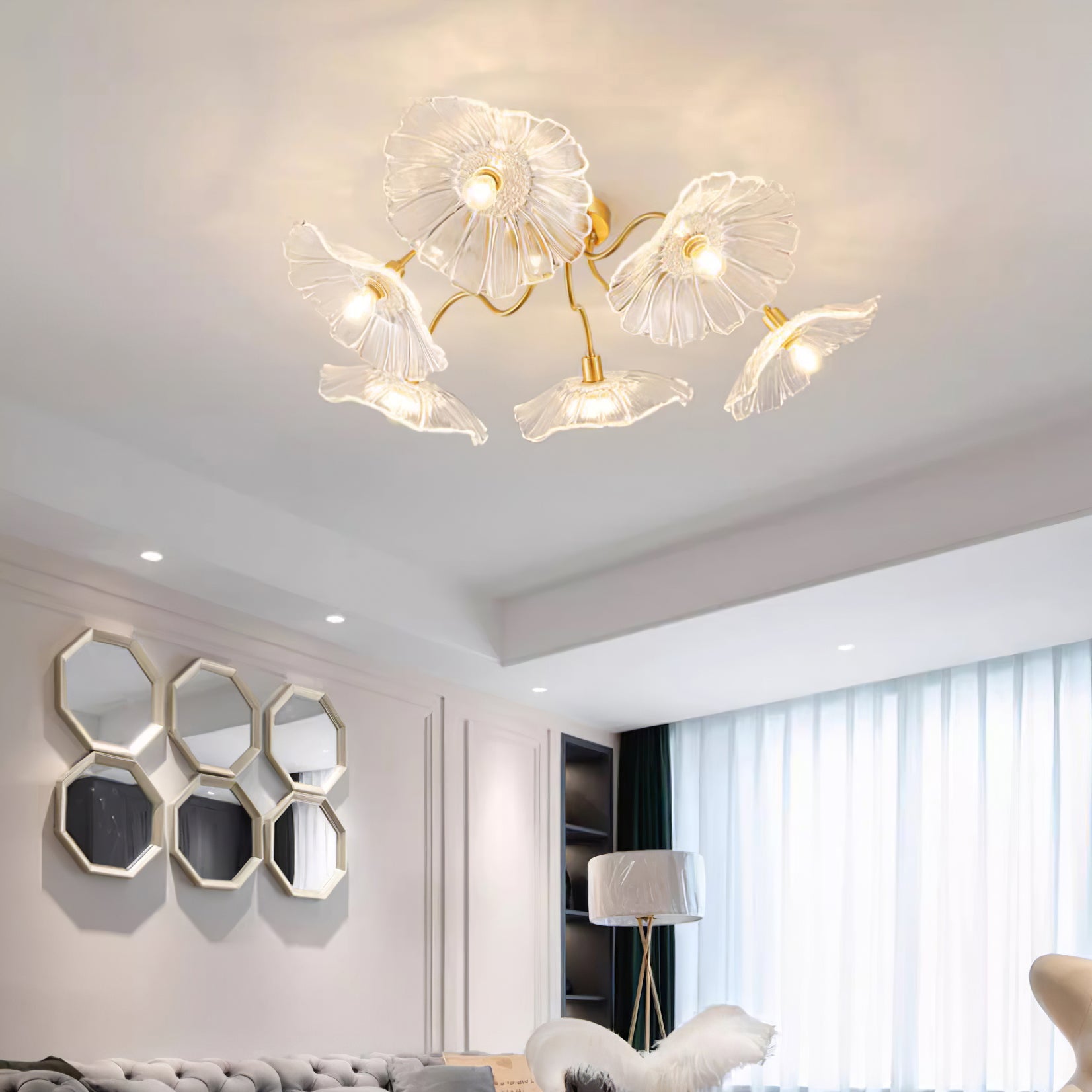 Glazen Plafondlamp met Bladmotief – 3, 5 of 6 Lichtpunten – Gouden Armatuur met Helder of Roze Matglas | Sansoti