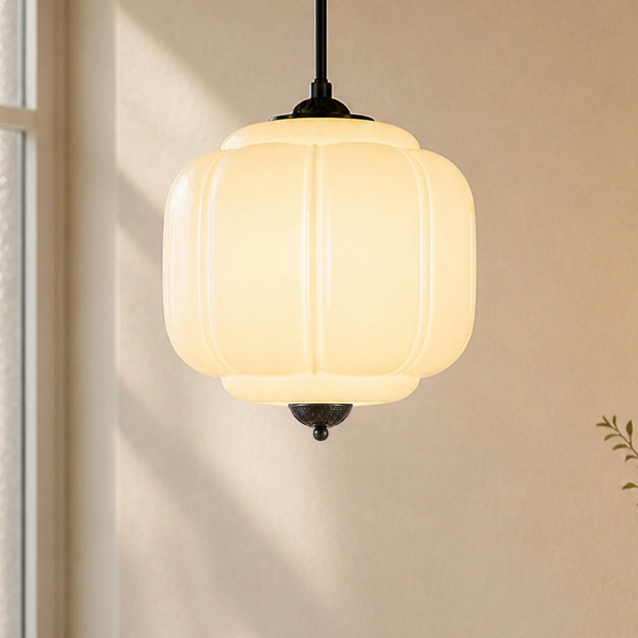 Vintage Melkglas Hanglamp met Messing Armatuur – Klassiek Retro Design voor Eetkamer, Hal & Leeshoek | Sansoti