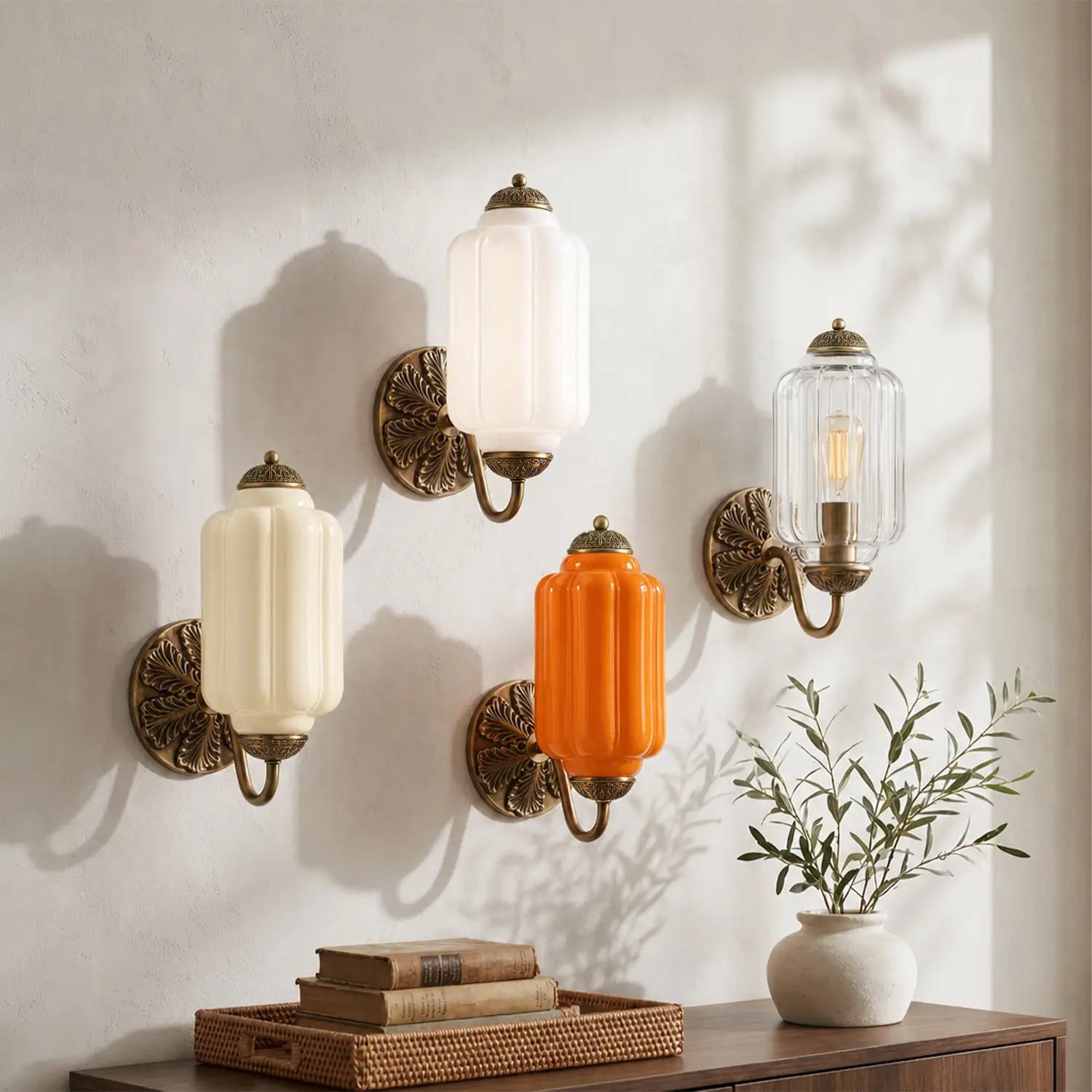 Vintage Wandlamp met Melkglas en Geolied Messing – Klassieke Retro Verlichting voor Hal, Slaapkamer, Woonkamer | Sansoti