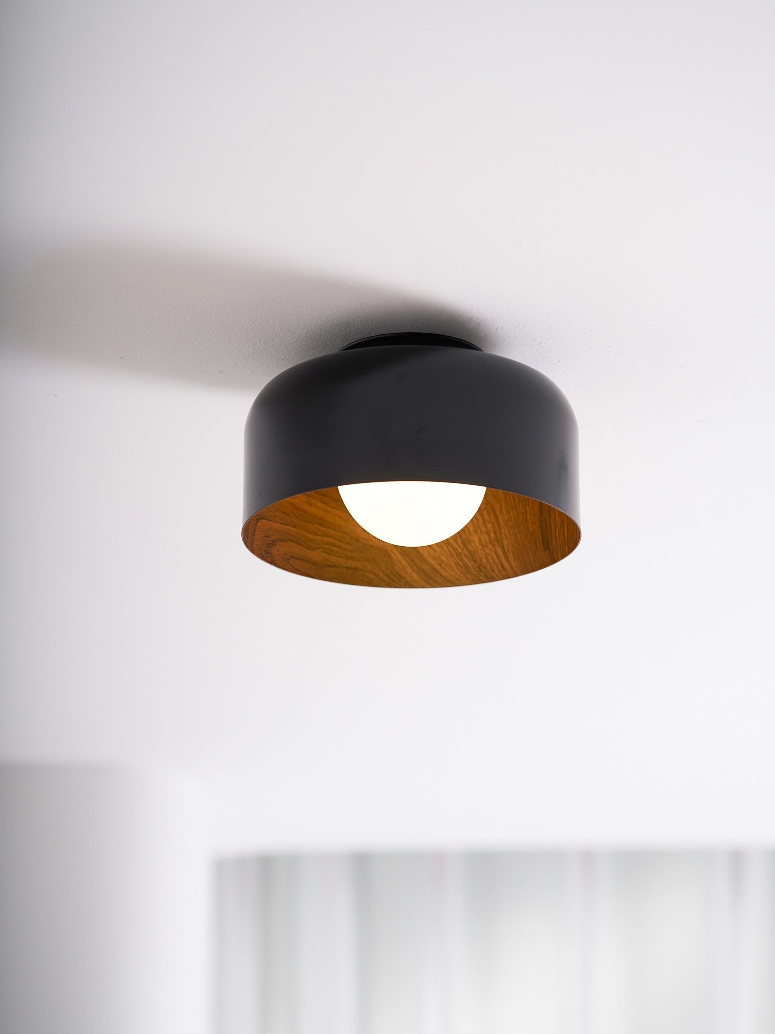 Ronde Plafondlamp met Houtnerf Interieur Glazen Bol ∅22 cm voor Hal Keuken Slaapkamer Wandmontage G9 Fitting | Sansoti