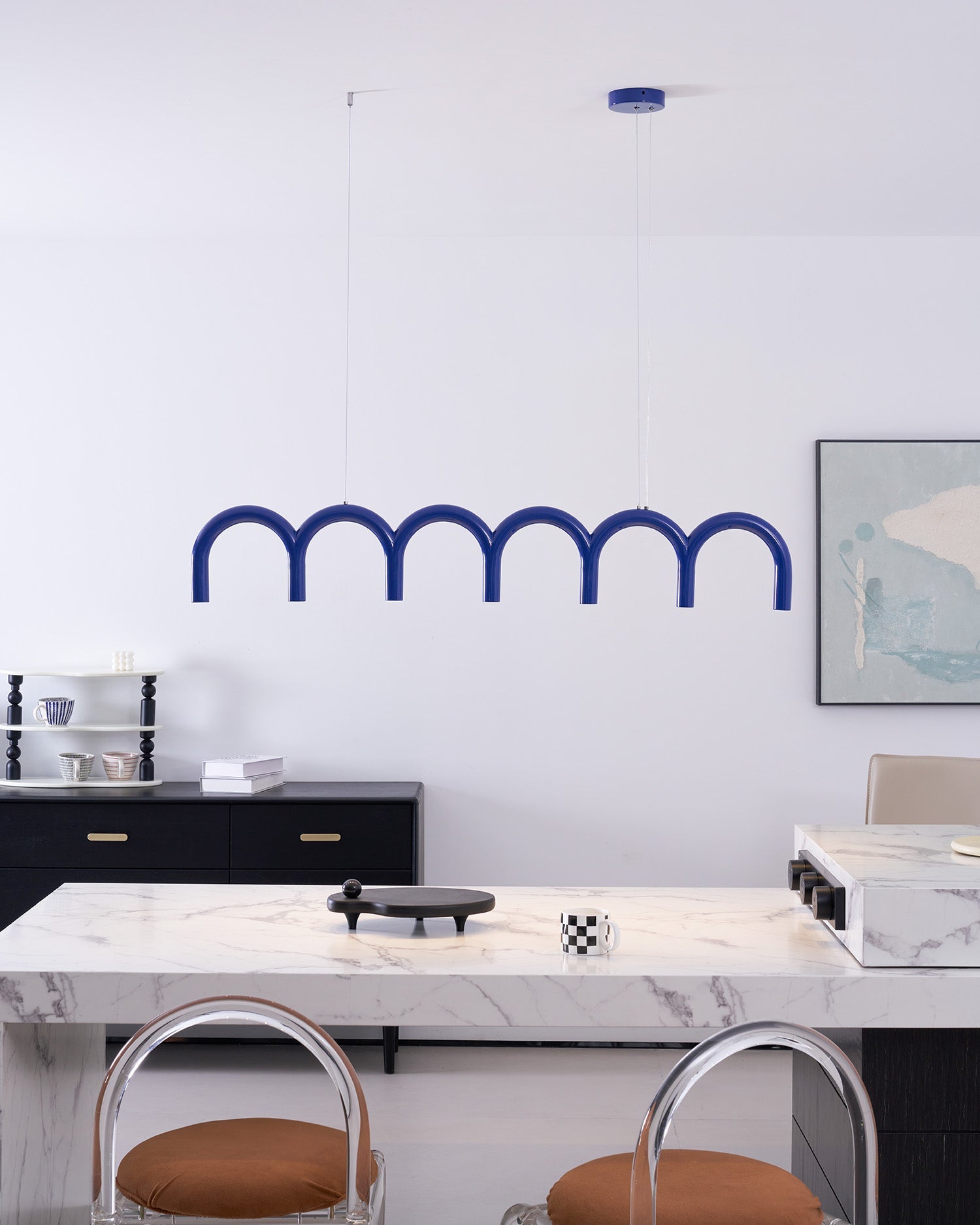 Moderne Kroonluchter met Cirkelvormige M-Bogen – 4, 7 of 9 Lichtpunten in Wit, Zwart of Blauw | Sansoti