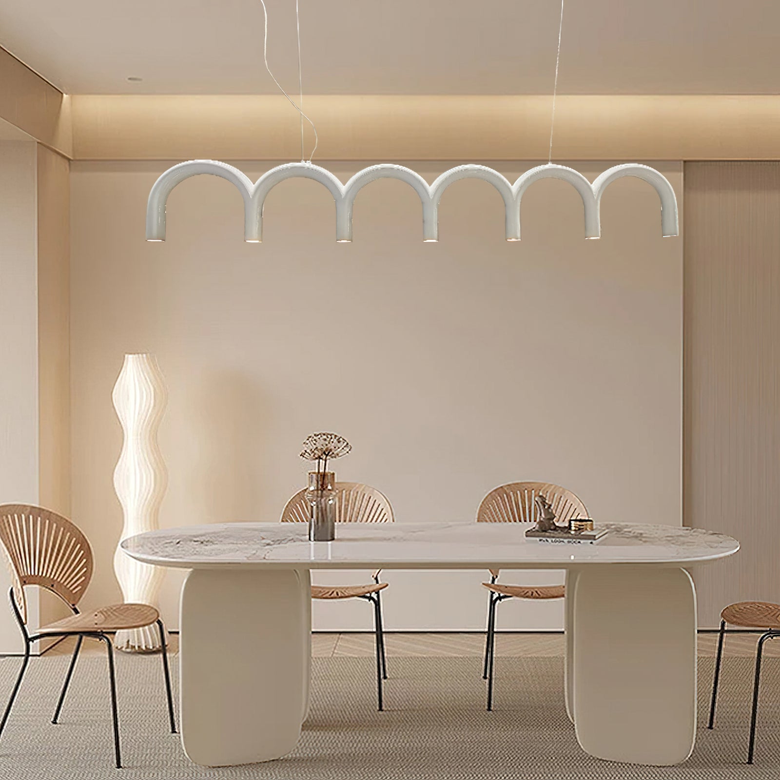 Moderne Kroonluchter met Cirkelvormige M-Bogen – 4, 7 of 9 Lichtpunten in Wit, Zwart of Blauw | Sansoti