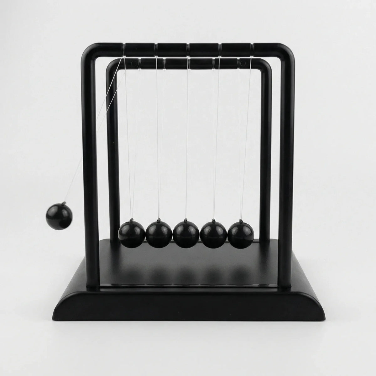 Magnetisch Kinetisch Bureau-ornament met Rustgevende Pendelbewegingen voor Ontspanning op Werkkamer en Kantoor | Sansoti