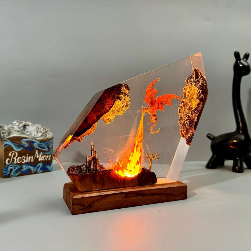 Draak Tafellamp met Vuureffect Hars LED Verlichting Fantasy Sfeer Decoratief Nachtlampje Gothic Woonkamer | Sansoti