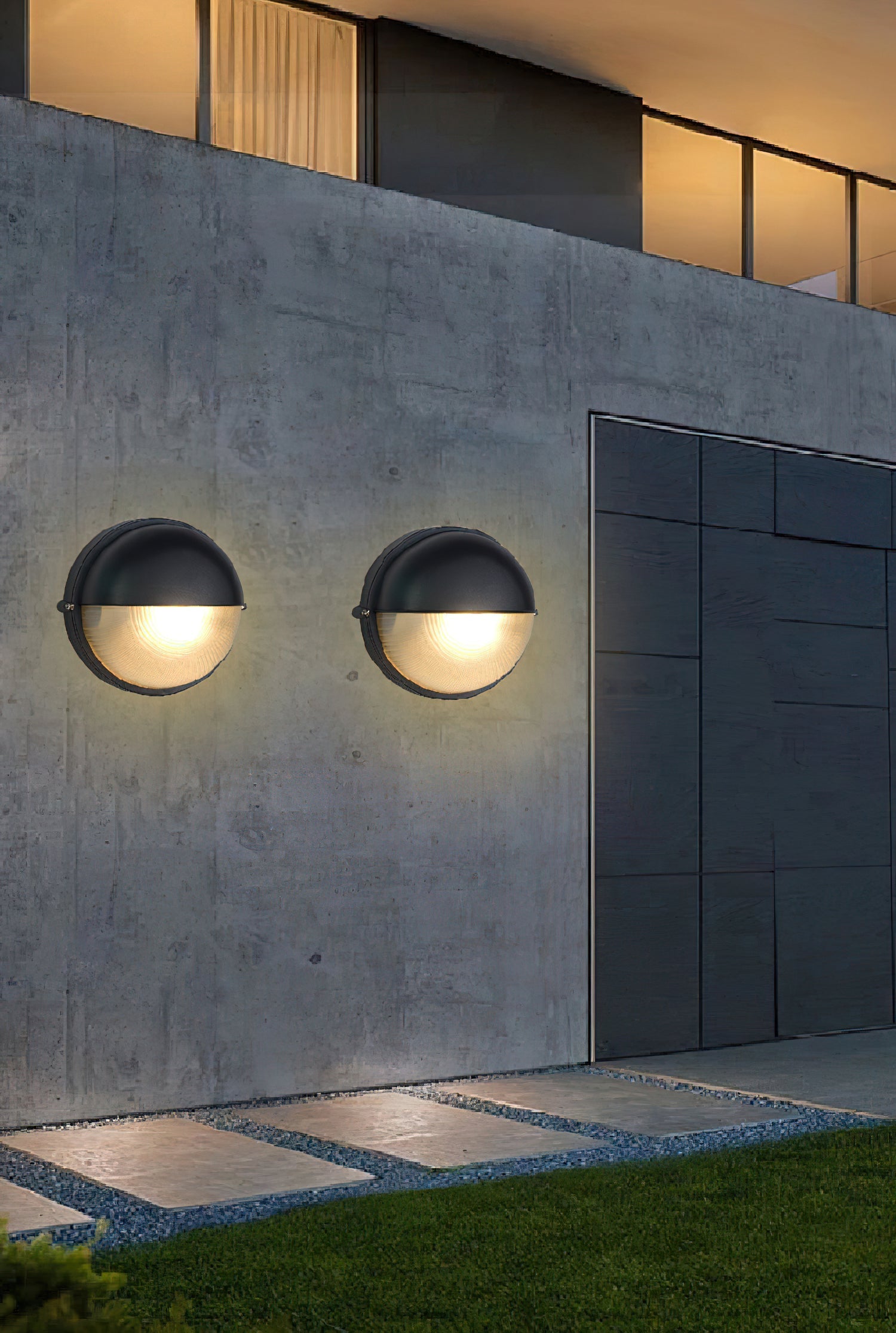 Nautische Außenwandleuchte Bulkhead mit Opalglas und Aluminiumgehäuse für Fassade und Eingang | Restfield