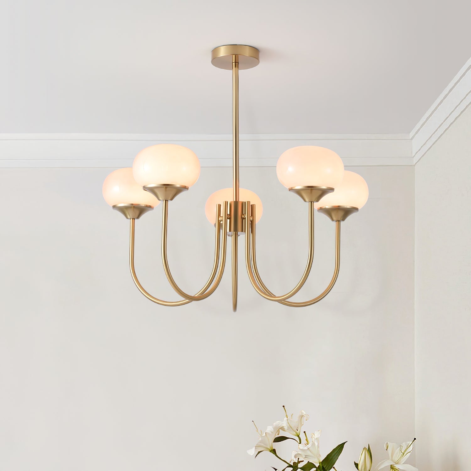 Lustre en Verre Avec Boules Roses, Blanches Ou Crème Et Cadre Doré Ou Chromé Lustre Design Moderne Avec 3 Ou 5 Points Lumineux Pour Salon Et Salle à Manger | Restfield