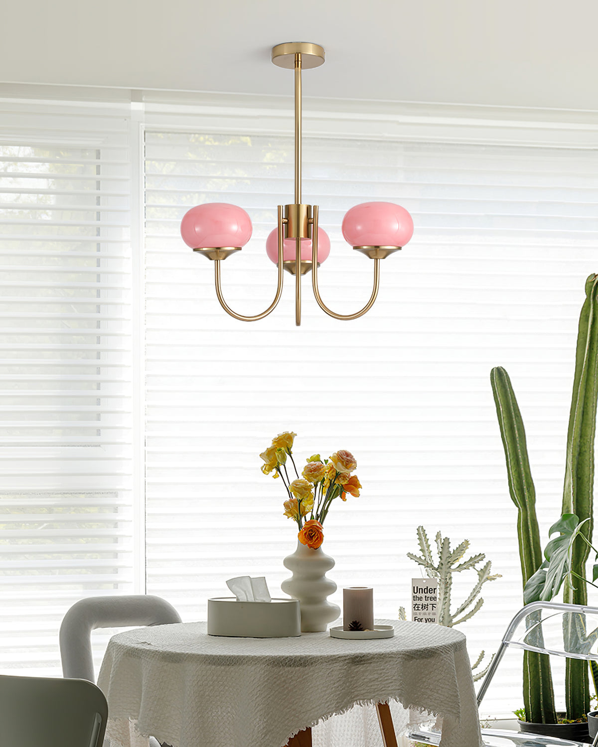 Lustre en Verre Avec Boules Roses, Blanches Ou Crème Et Cadre Doré Ou Chromé Lustre Design Moderne Avec 3 Ou 5 Points Lumineux Pour Salon Et Salle à Manger | Restfield