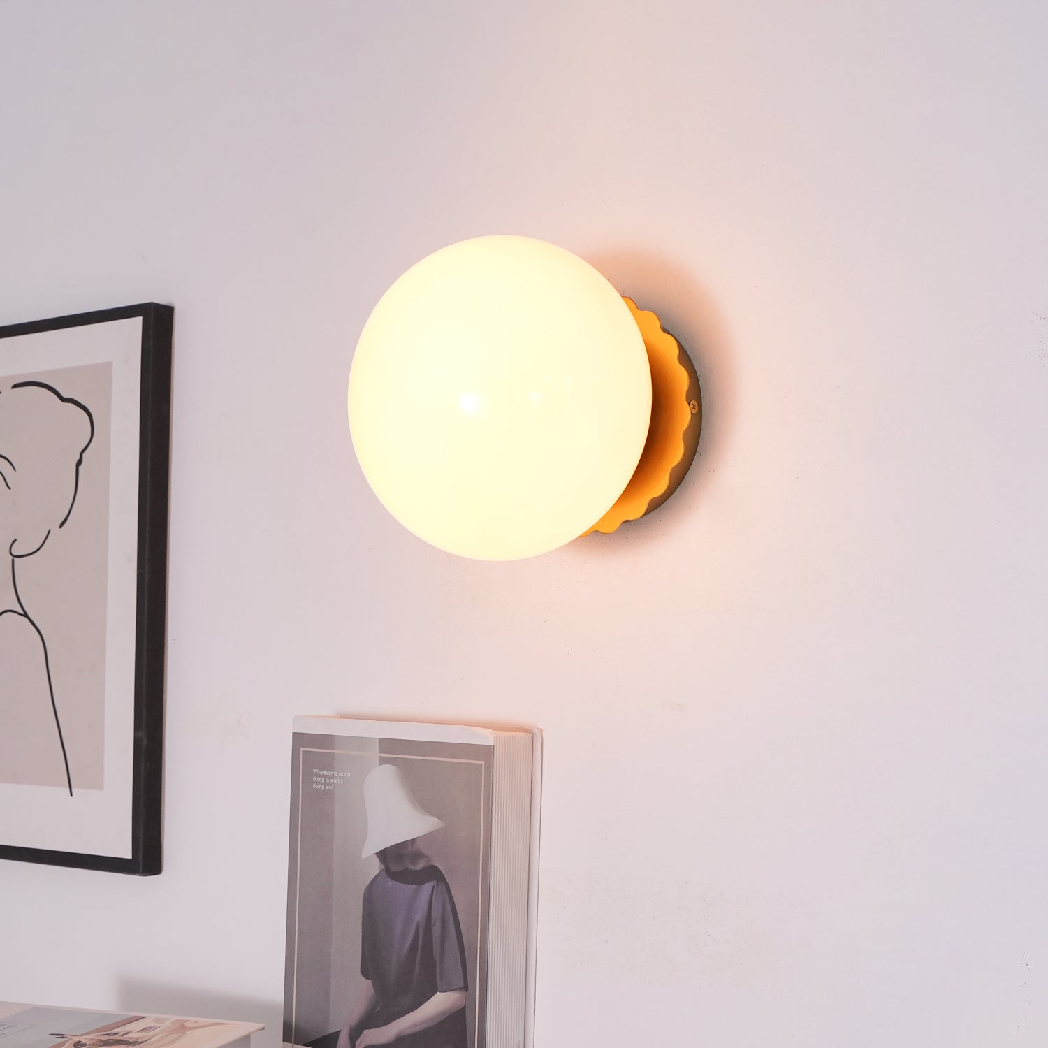 Glazen Wandlamp met Gekleurde Diffuser – Dimbare Armatuur Wand & Plafond Converteerbaar | Sansoti