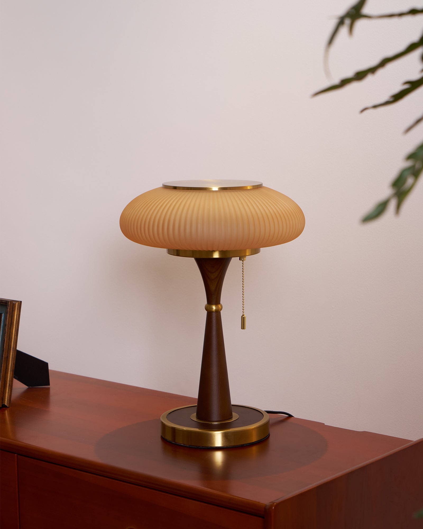 Tafellamp met Paddenstoelkap – Vintage Designverlichting voor Bureaus en Nachtkastjes | Sansoti