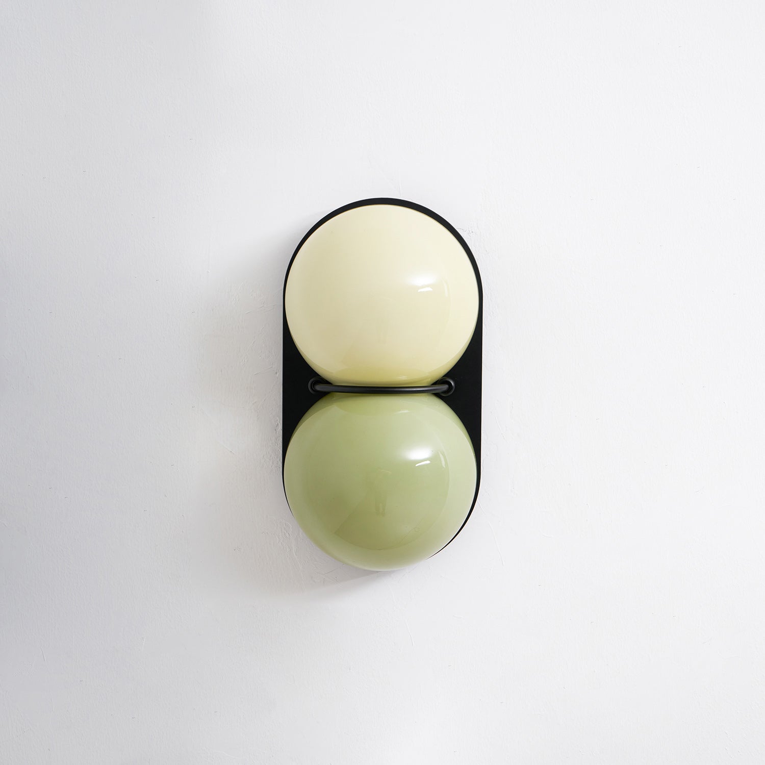 Moderne Dubbele Glazen Wandlamp – Speelse Verlichting met Gekleurde Glazen voor Slaapkamer & Kinderkamer | Sansoti