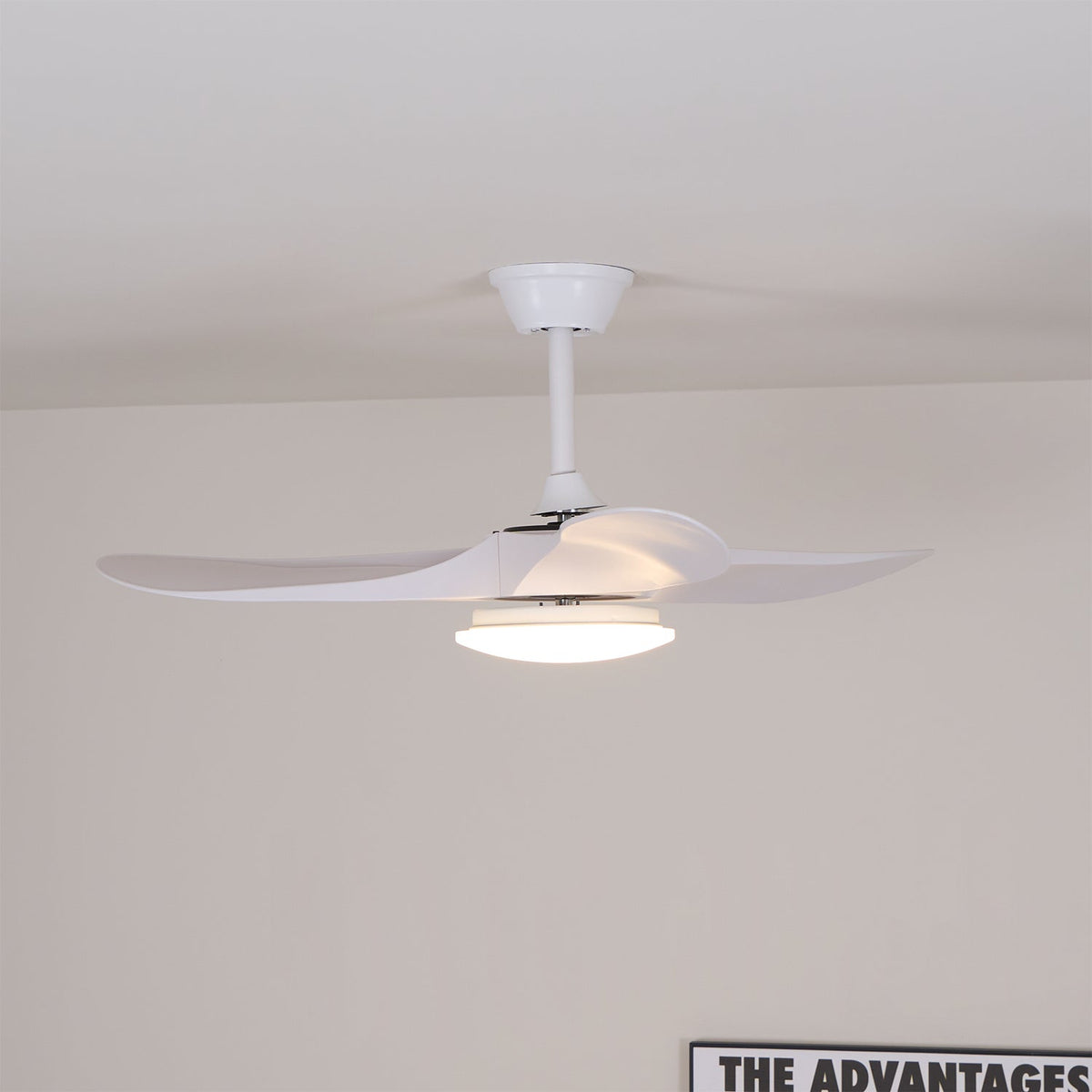 Ventilateur de plafond avec éclairage en bois, 106cm 132cm, 6 vitesses, lampe LED à intensité variable, télécommande, chambre | Sansoti