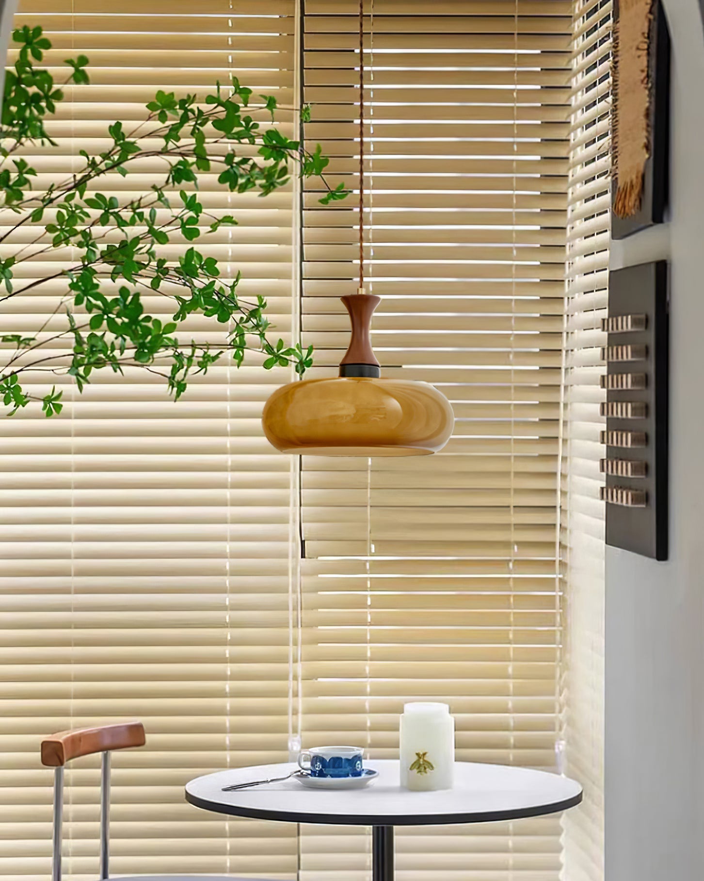 Amber glazen hanglamp – warme sfeerverlichting voor woonkamer en eetkamer | Sansoti