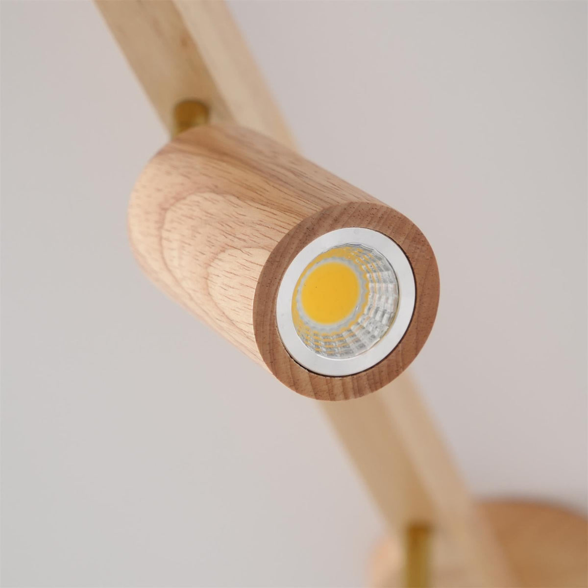 Plafonnier sur rail en bois à 2-5 spots orientables, lumière chaude, cuisine, salon, design industriel, projecteurs | Sansoti