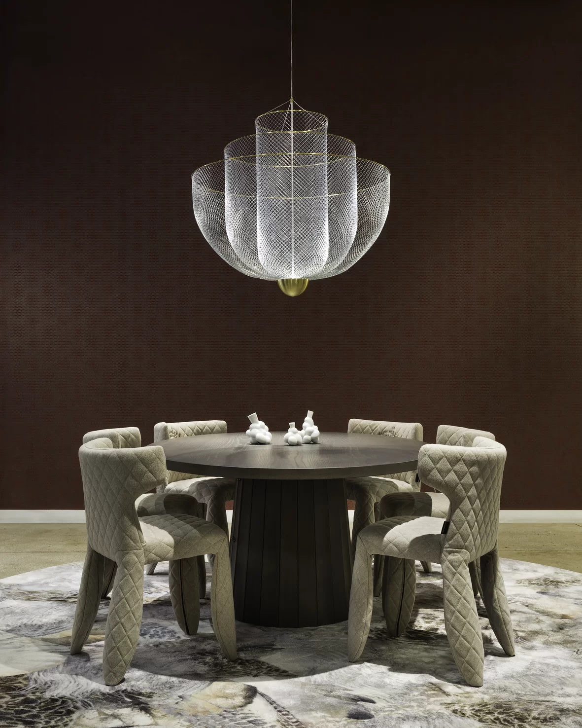 Geometrische Metalen Kroonluchter met Geïntegreerde LED en Messing Accenten – Drie Gelaagde Designlamp | Sansoti