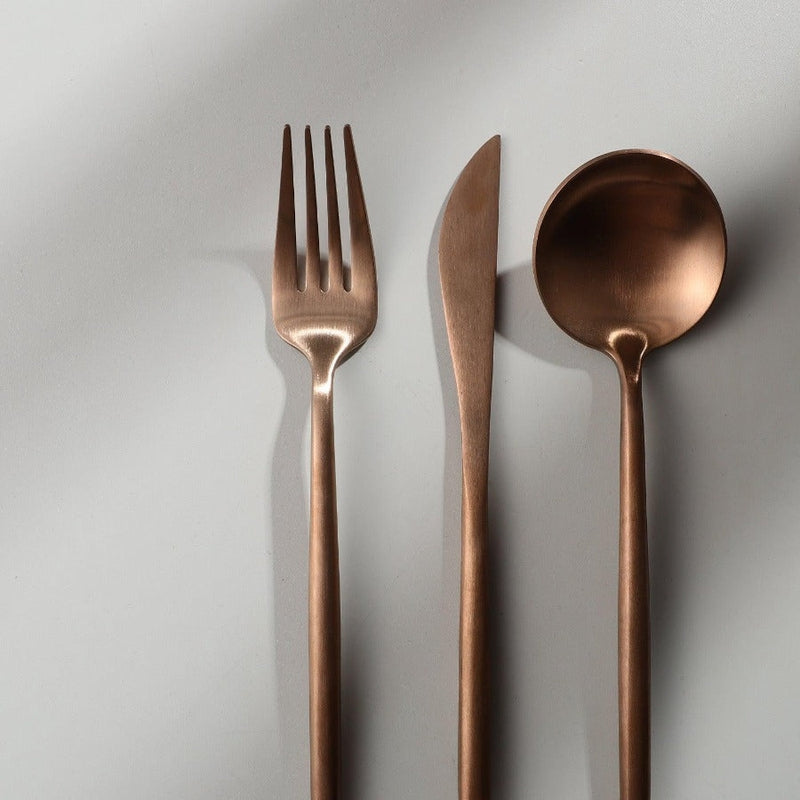 Bestek Set 18/10 RVS met Titanium Coating voor Moderne Gedekte Tafels 4 tot 16 Personen Elegante Tafelbestek | Sansoti