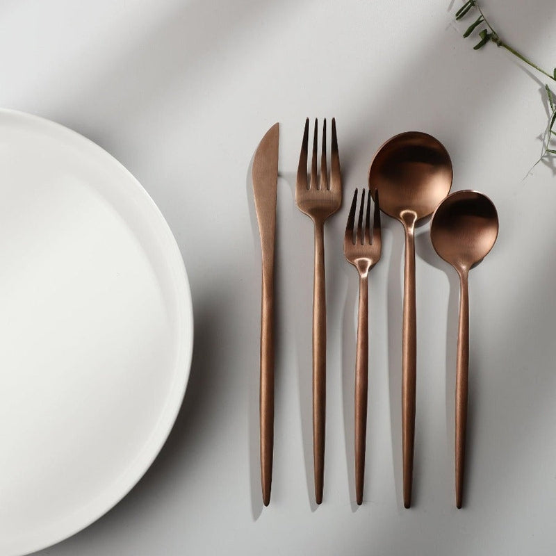 Bestek Set 18/10 RVS met Titanium Coating voor Moderne Gedekte Tafels 4 tot 16 Personen Elegante Tafelbestek | Sansoti