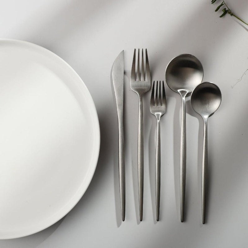 Bestek Set 18/10 RVS met Titanium Coating voor Moderne Gedekte Tafels 4 tot 16 Personen Elegante Tafelbestek | Sansoti