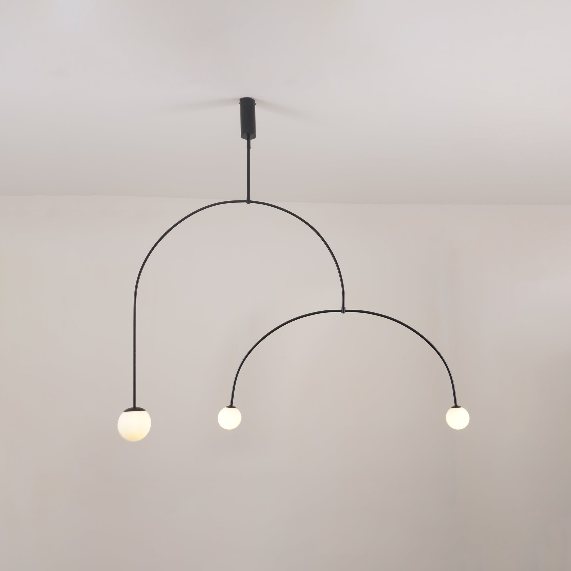 Mobiel Plafondlamp met Glazen Bollen – Modern Messing of Zwart Design – 9 Configuraties – G9 & G4 Fitting | Sansoti